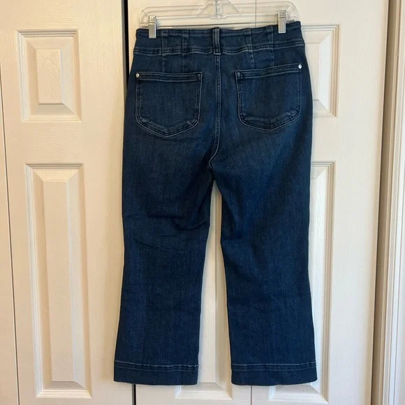 Pilcro Slim 70s High-Rise Crop Flare Jeans - Picture 7 of 12